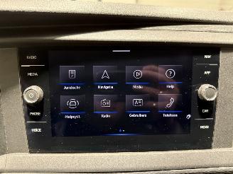 Volkswagen Transporter 2.0TDI 110kW Automaat L2H1 picture 19