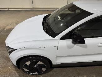 Volvo EX30 69kWh 200kW Single Motor Extended Range Plus picture 17