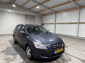 Kia Cee d 1.4 80kW X-Tra ISG Airco picture 3