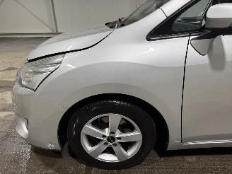 Toyota Verso 1.8VVT-i 108kW Automaat Dynamic Business picture 15