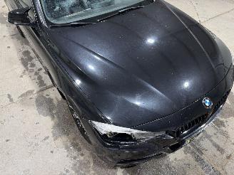 BMW 3-serie 320i 135kW Automaat Schuifkantel M Sport Edition picture 19