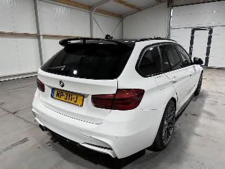 BMW 3-serie 330i 185kW Automaat High Executive picture 6