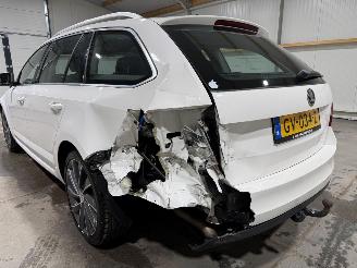 Skoda Octavia 1.6TDI 81kW Automaat GreenTech Edition BusinessLine Pano picture 22