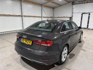 Audi A3 LIMOUSINE 1.6TDI 81kW Automaat Sport Line S picture 6