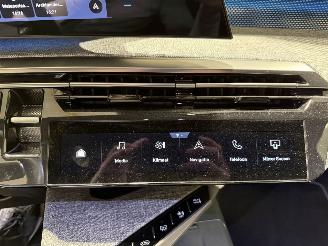 Peugeot e-3008 73kWh 157kWh GT Avantage 210 picture 41