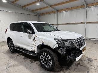 Toyota Landcruiser 2.8D-4D 150kW 5 .P Automaat Professional 5-Persoons picture 2