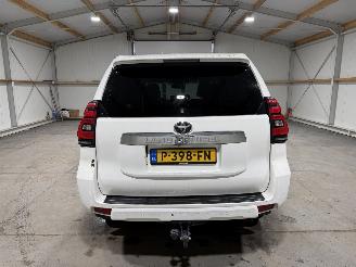 Toyota Landcruiser 2.8D-4D 150kW 5 .P Automaat Professional 5-Persoons picture 7