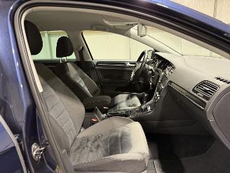 Volkswagen Golf 1.6TDI 77kW Highline Navi picture 23