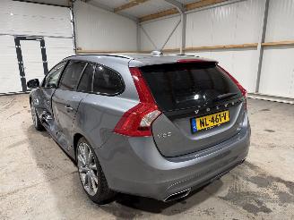 Volvo V-60 2.0T5 180kW Automaat Summum Schuifkantel picture 12