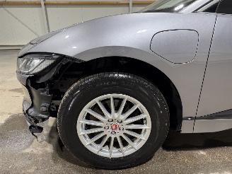 Jaguar I-Pace 90kWh 235kW EV320S Business Pack picture 15