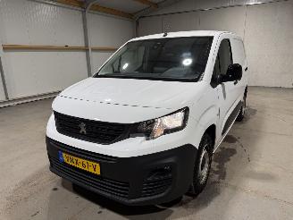 Peugeot Partner 1.2PT 81kW Premium picture 10