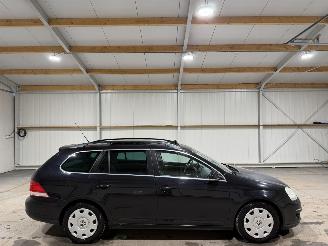 Vaurioauto  passenger cars Volkswagen Golf 1.4TSI 90kW Airco Pano Comfortline 2009/6