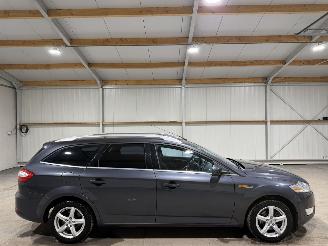Schadeauto Ford Mondeo 2.0 16V 107kW Limited 2010/9