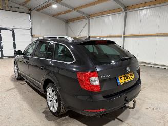 Skoda Superb 2.0TDI 103kW Automaat Pano Elegance Business picture 12