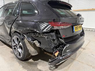 Skoda Octavia RS 1.4TSI iv 110kW Automaat PHEV Business PANO picture 27