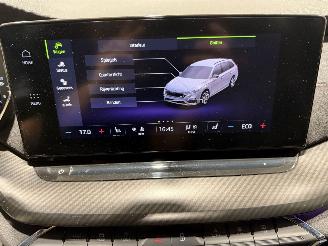 Skoda Octavia RS 1.4TSI iv 110kW Automaat PHEV Business PANO picture 33