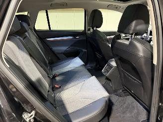 Skoda Enyaq 60kWh 132kW Memoryseat Pano Camera iV 60 picture 52