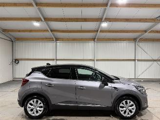 krockskadad bil auto Renault Captur 1.3TCe 103kW Automaat Intens 2021/11