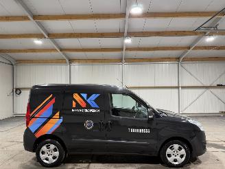 krockskadad bil bedrijf Opel Combo 1.3CDTi 70kW L1H1 Edition 2018/6
