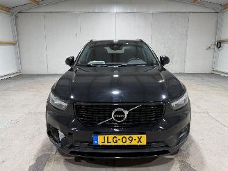 Volvo XC40 1.5T5 Hybrid 132kW Recharge R-Design picture 4