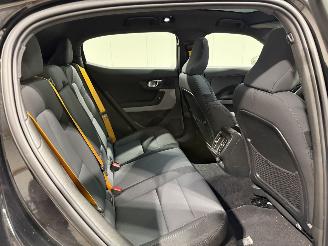 Polestar 2 82kWh Long Range 350kW Dual Motor Performance Plus picture 37