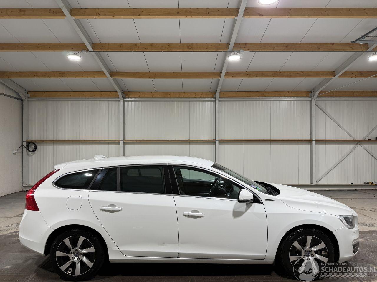 Volvo V-60 2.4D6 158kW Automaat AWD Plug-in Hybrid Summum