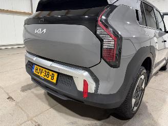 Kia EV3 81.4kWh 150kW PLUS picture 24