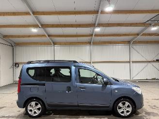 krockskadad bil auto Dacia Dokker 1.2TCE 84kW Airco Navi Laureate 2013/6