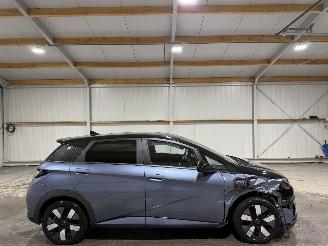 damaged passenger cars BYD Dolphin 60.4kWh 150kW Design 2024/4