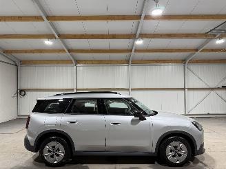 krockskadad bil auto Mini Countryman 66.5kWh 150kW E Essential 2024/12