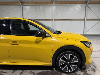 Peugeot e-208 50kWh 100kW EV GT Pack picture 14