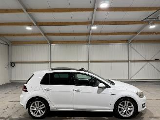 skadebil auto Volkswagen Golf 1.4TSI 103kW Automaat Pano ACT Highline Pano 2014/5
