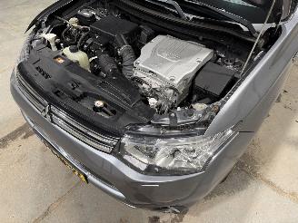 Mitsubishi Outlander 2.0PHEV 89kW Automaat Executive Edition picture 25
