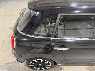 Mini Cooper 1.5 100kW Automaat Cooper Chili picture 28