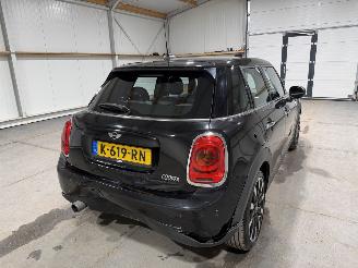 Mini Cooper 1.5 100kW Automaat Cooper Chili picture 6