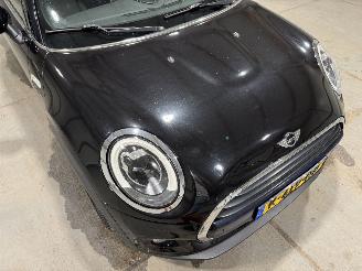 Mini Cooper 1.5 100kW Automaat Cooper Chili picture 17