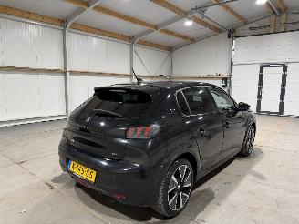 Peugeot e-208 50kWh  GT Pack Panoramadak picture 6