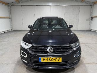 Volkswagen T-Roc 1.5TSI 110kW Automaat Pano Sport Business R picture 4