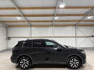 krockskadad bil auto Volkswagen Tiguan 1.5eHybrid 110KW Automaat Life Edition 2025/7