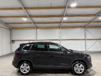 Vaurioauto  passenger cars Skoda Karoq 1.5TSI 110kW Automaat ACT Business Edition Plus 2022/12