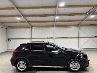 damaged passenger cars Mercedes GLA 250 155kW Automaat Pano Ambition 2015/4