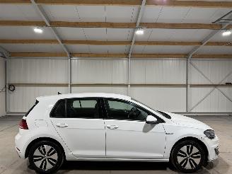 Schadeauto Volkswagen e-Golf 36kWh 100kW Automaat Clima Navi 2019/11