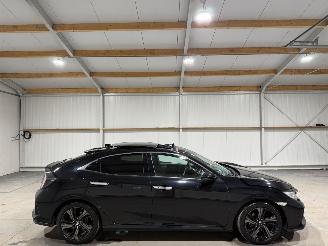 Schadeauto Honda Civic 5DR 1.5i-VTEC 134kW Automaat pano Prestige 2018/5