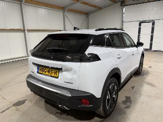 Peugeot 2008 1.2Hybrid 100kW Automaat Navi Camera Allure picture 6