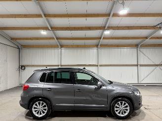 Schadeauto Volkswagen Tiguan 2.0TDI 103kW Track&Field 4Motion Pano 2014/9
