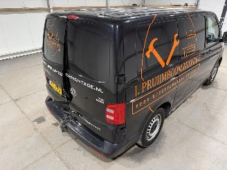Volkswagen Transporter 2.0TDI 103kW L1H1 Highline picture 31