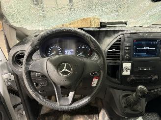 Mercedes Vito 110CDI 75kW Airco Lang picture 21