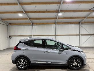 damaged passenger cars Opel Ampera-E 60kWh 150kW Business Executive 2019/4
