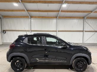 krockskadad bil auto Dacia Spring 27kWh 33kW Comfort Plus OrangePack 2022/11
