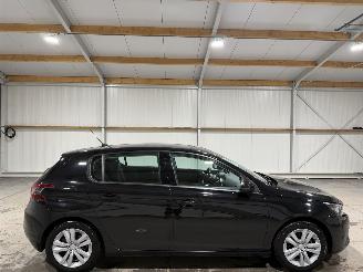 Avarii autoturisme Peugeot 308 1.2PT 81kW Active Airco 2018/3